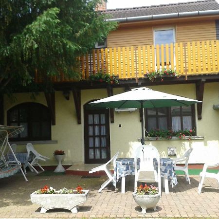 Sarkadi Apartman Hajduszoboszlo Exterior foto