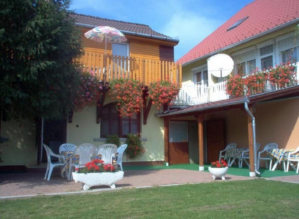 Sarkadi Apartman Hajduszoboszlo Exterior foto