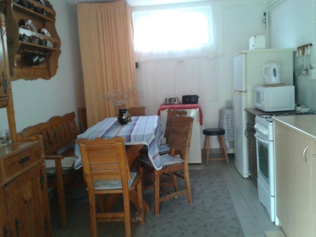 Sarkadi Apartman Hajduszoboszlo Exterior foto