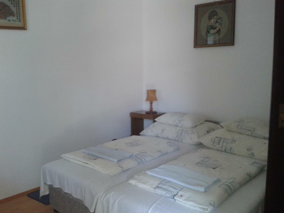 Sarkadi Apartman Hajduszoboszlo Exterior foto