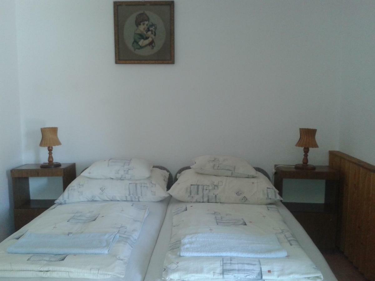 Sarkadi Apartman Hajduszoboszlo Exterior foto